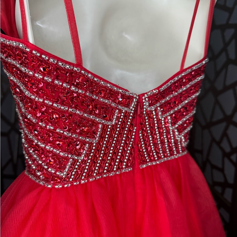 *LUCCI LU RED DRESS SIZE 2 - Picture 8 of 17